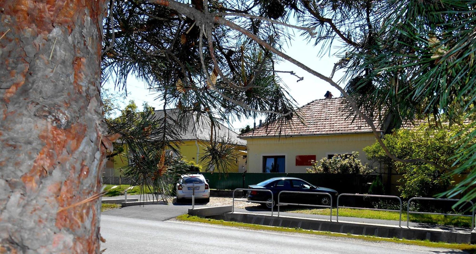 Gyoengyszem Vendeghaz Hotel Eger Exterior photo